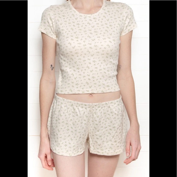 Brandy Melville Tops Brandy Melville Floral Ashlyn Eyelet Top Poshmark